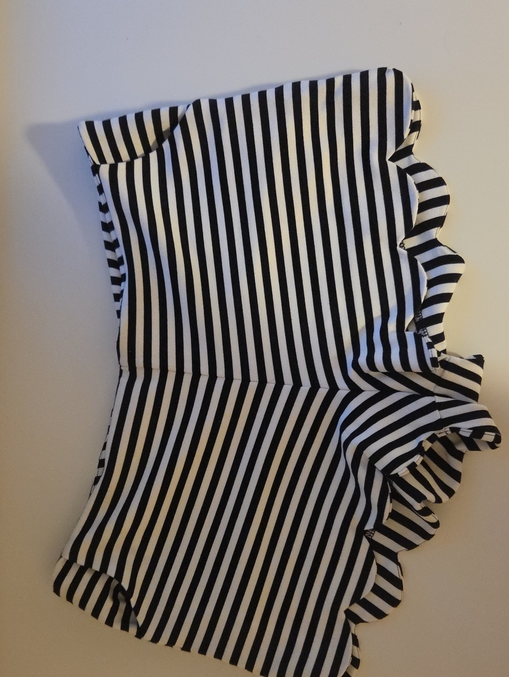 Love Tree Black and White Striped Scallop-Hem Athletic Shorts